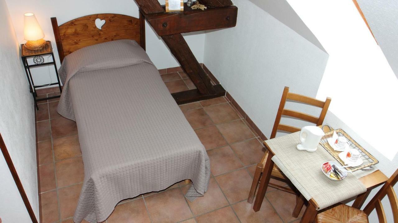 Auberge Du Goutarou Saint-Michel-les-Portes ภายนอก รูปภาพ